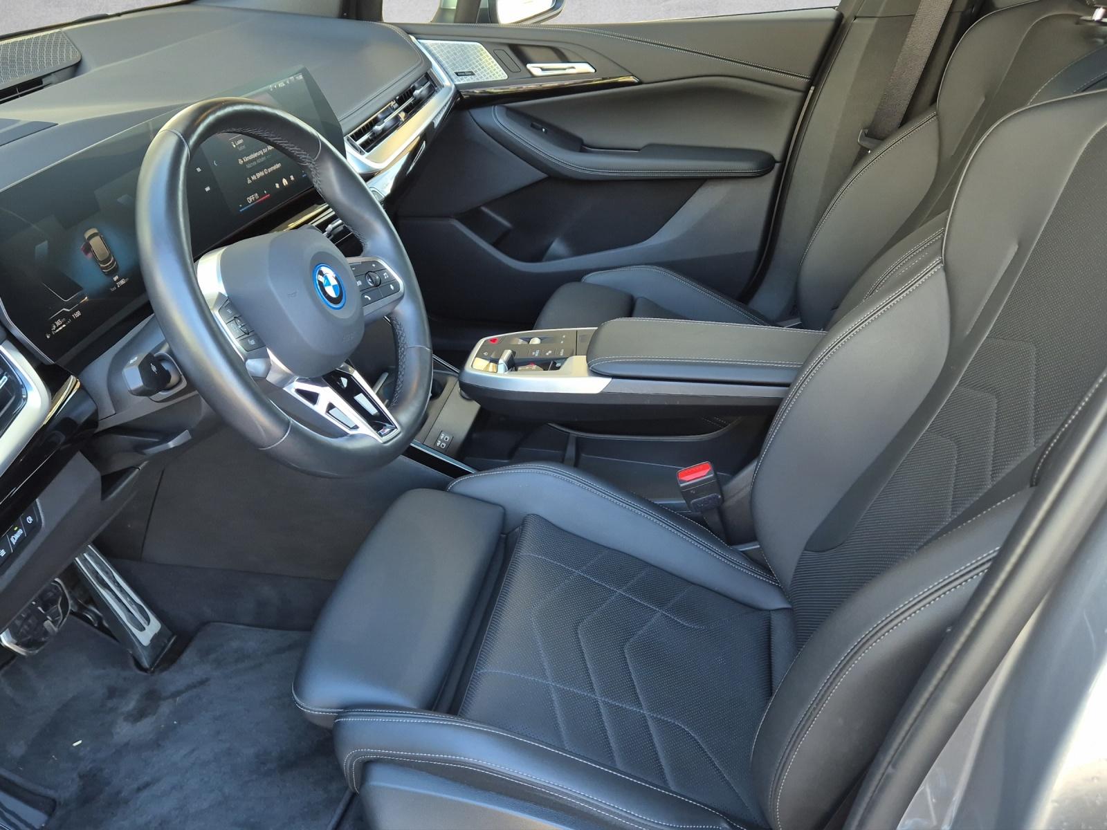 BMW 2er Reihe U06 Active Tourer 225e xDrive paddles-image-5