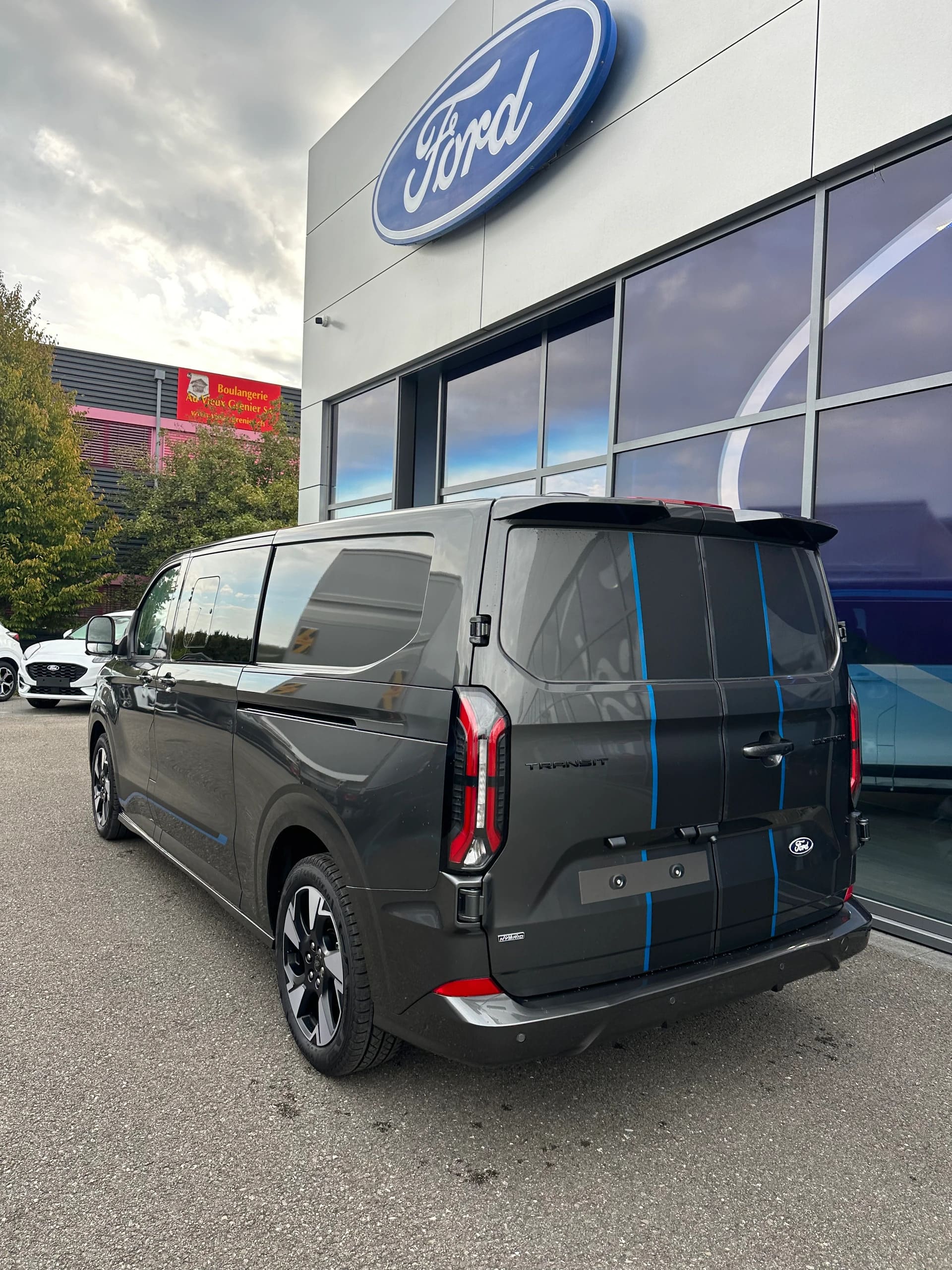 FORD Transit Custom Van 320 L2 2.5 Sport/PHEV-showroom-element-3
