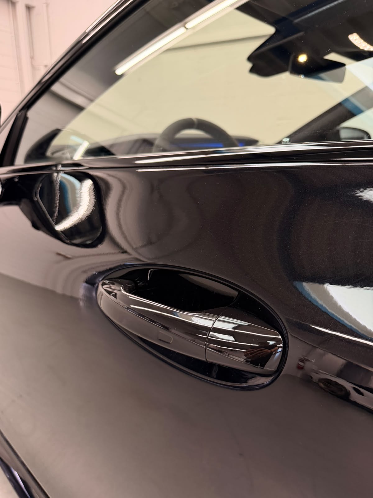 MERCEDES-BENZ AMG GT 4 63 S 4Matic+ Speedshift MCT All Black Performance Carbon Packet-image-19