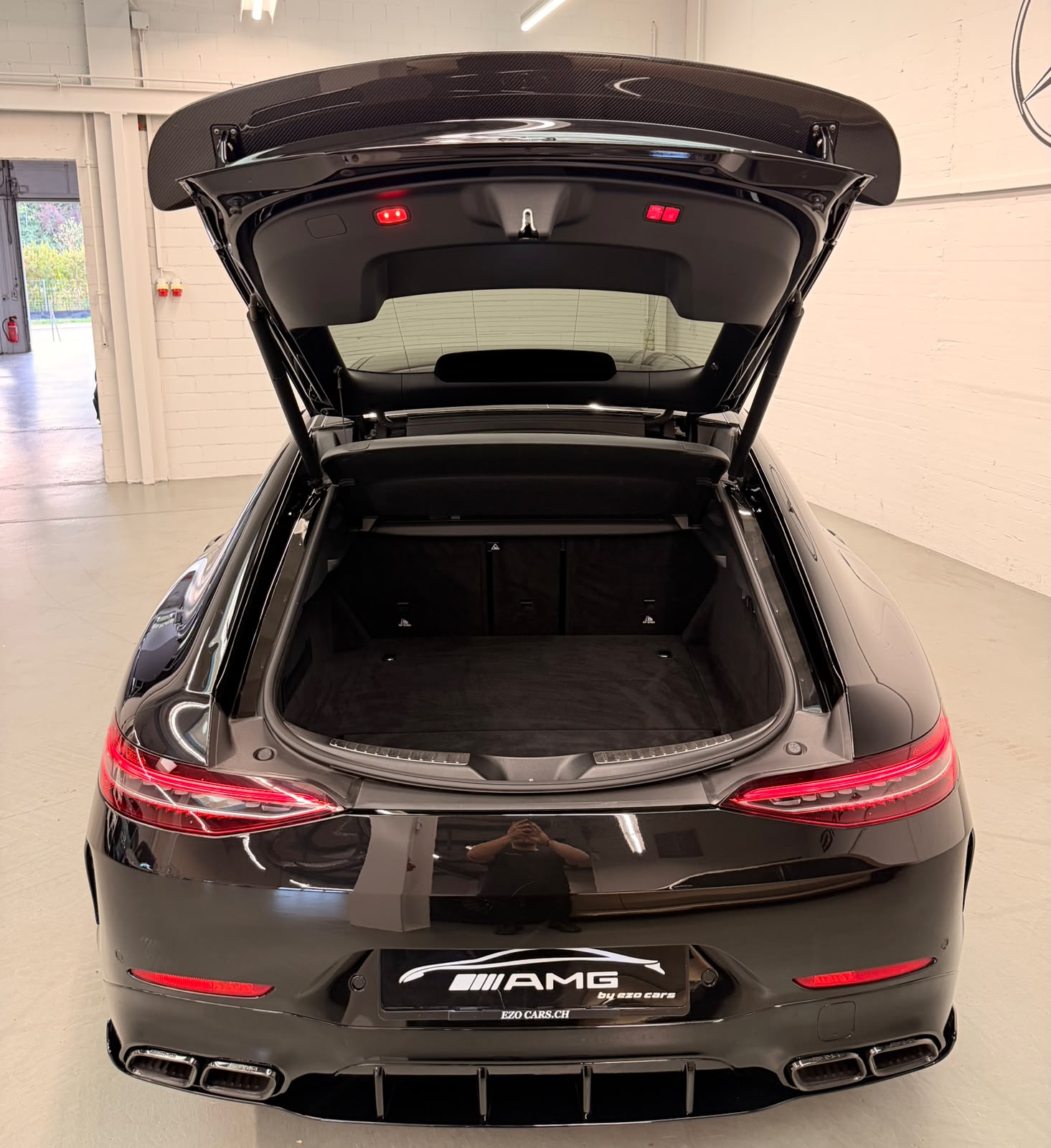 MERCEDES-BENZ AMG GT 4 63 S 4Matic+ Speedshift MCT All Black Performance Carbon Packet-image-9