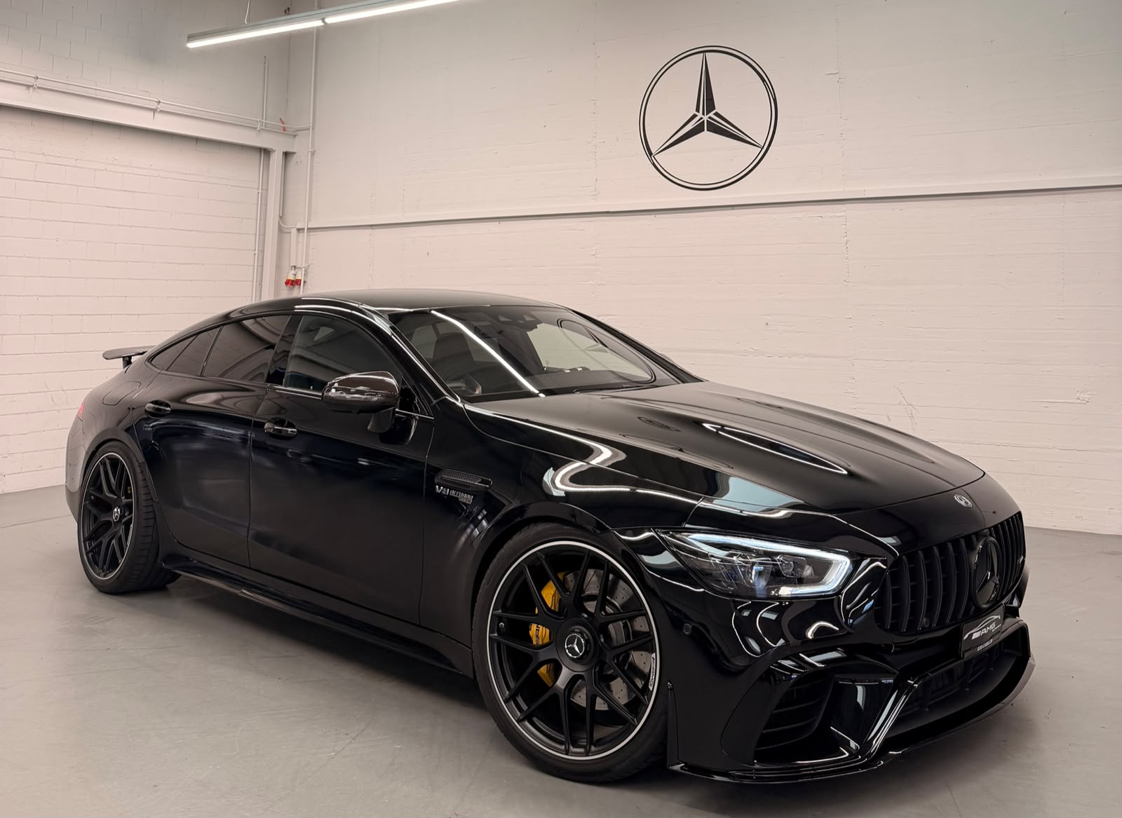 MERCEDES-BENZ AMG GT 4 63 S 4Matic+ Speedshift MCT All Black Performance Carbon Packet-image-4