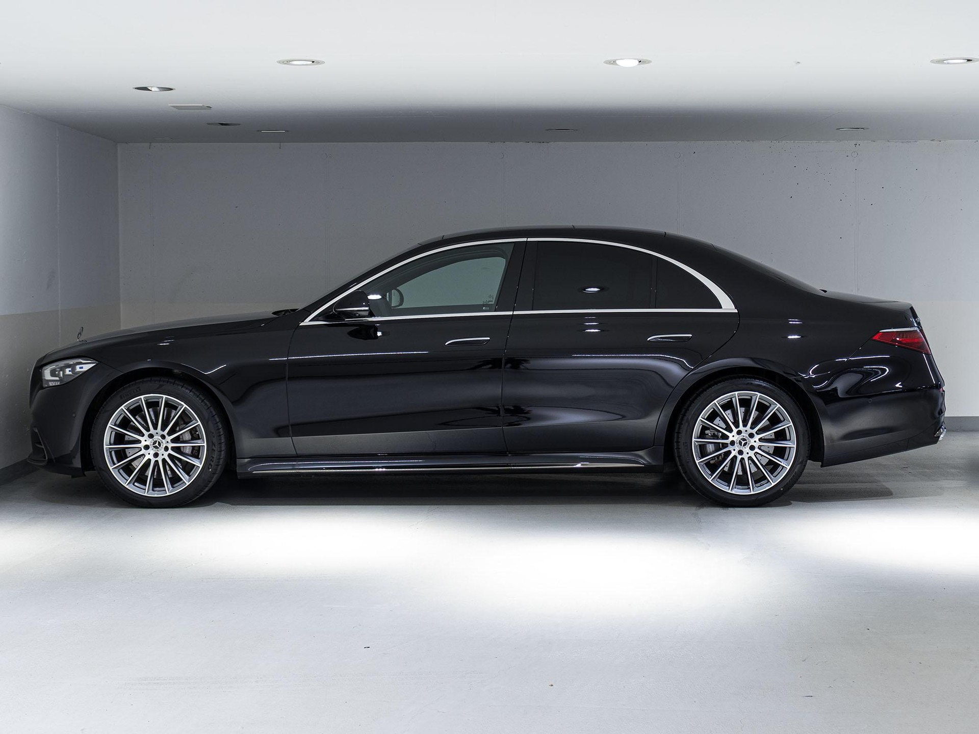 MERCEDES-BENZ S 350 d 4MATIC-image-4