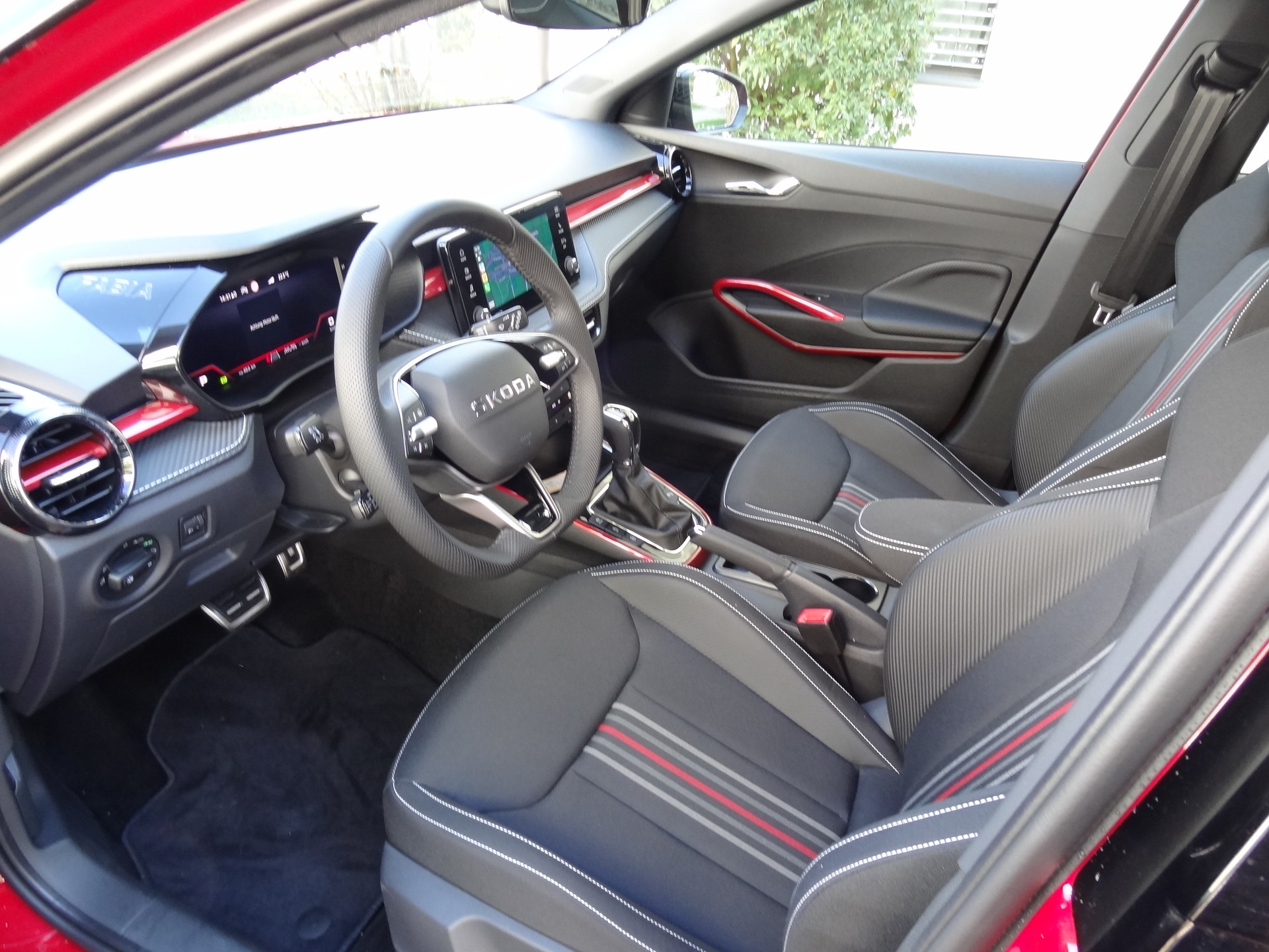 SKODA Fabia 1.0 TSI Monte Carlo DSG-image-5