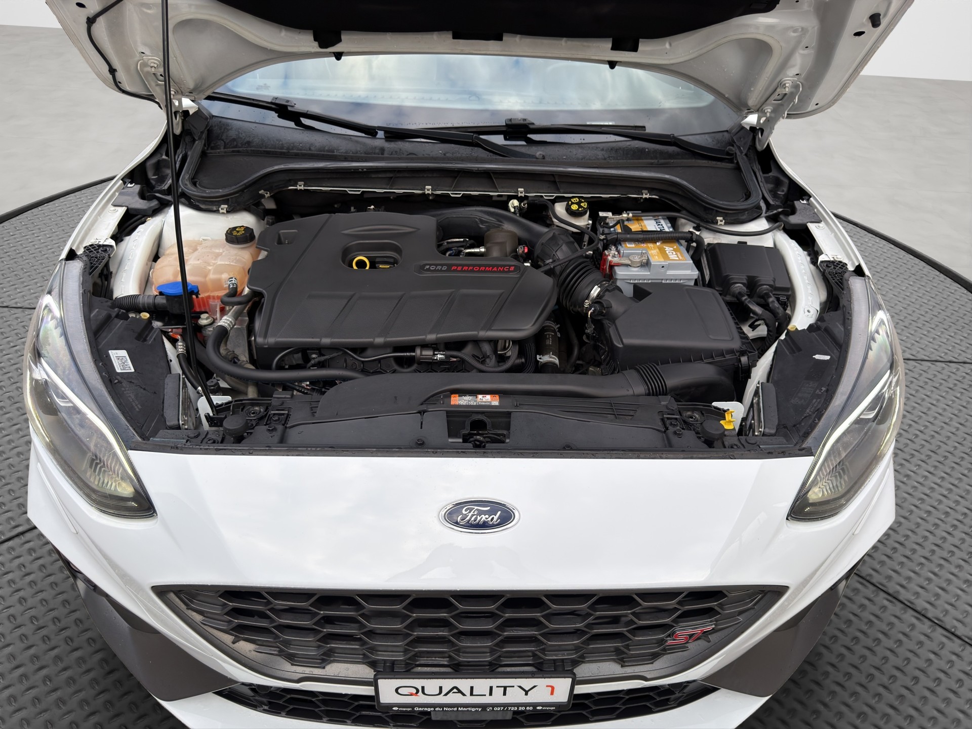 FORD Focus ST 2.3 EcoBoost-image-15