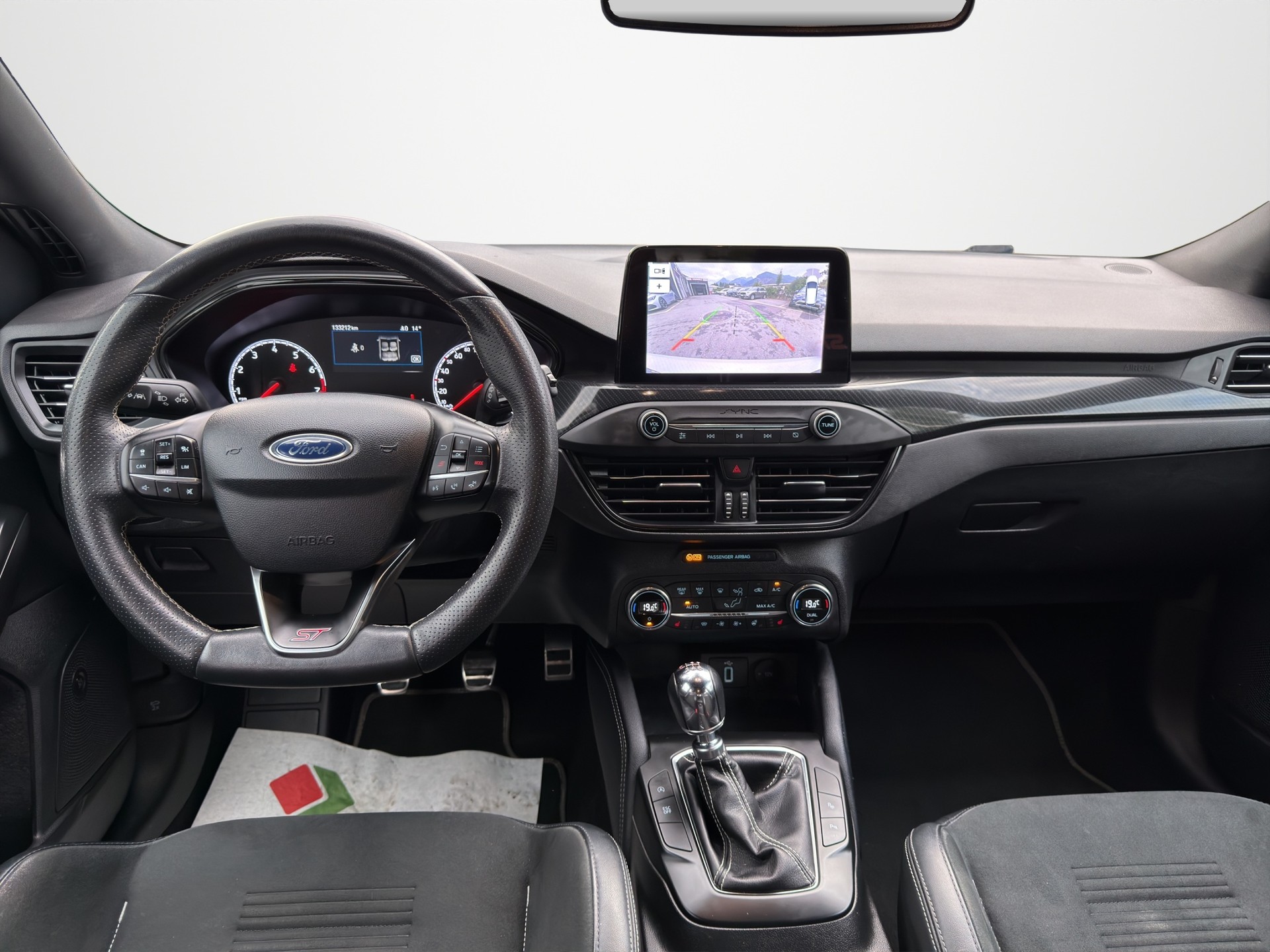 FORD Focus ST 2.3 EcoBoost-image-11