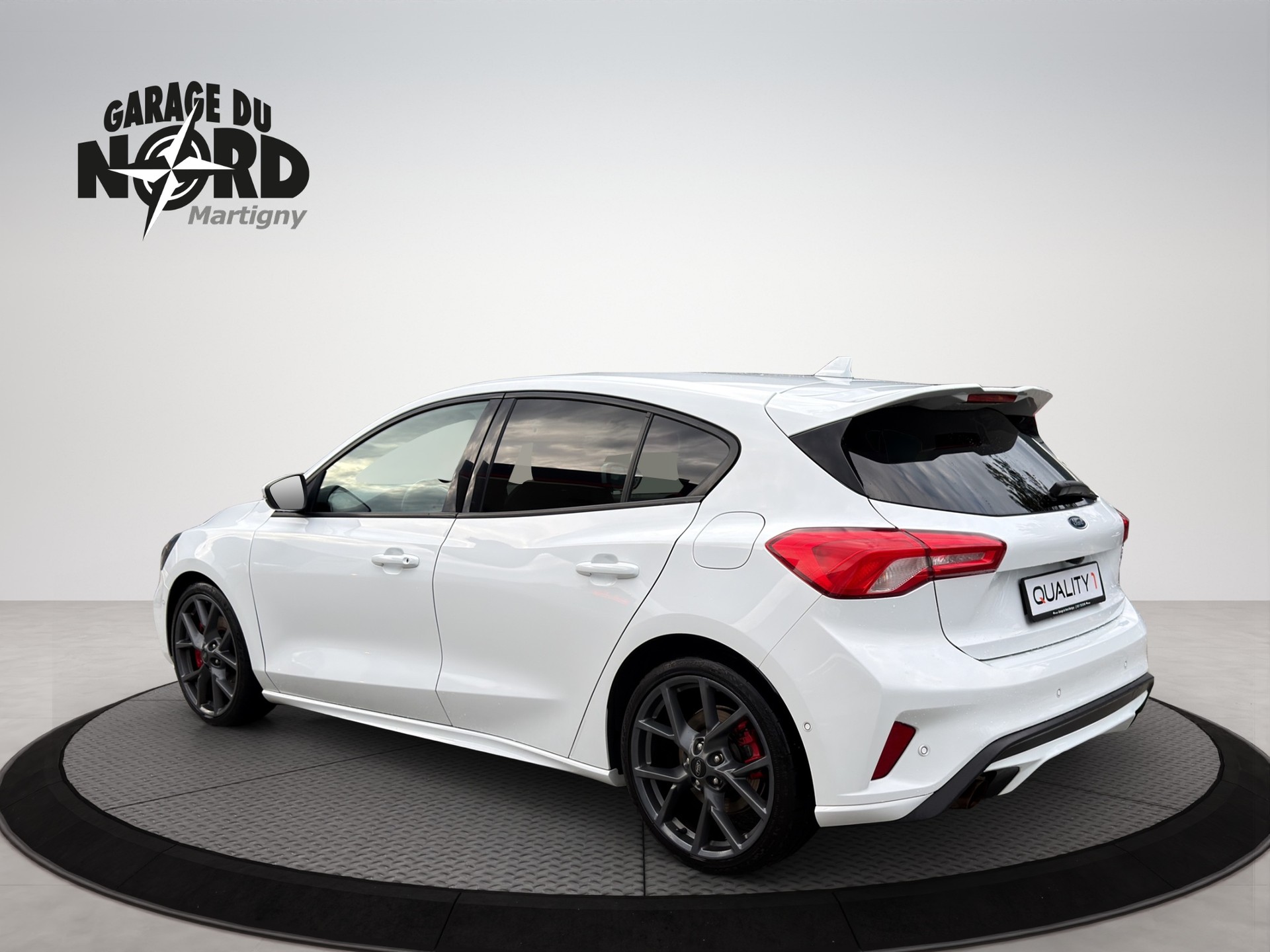 FORD Focus ST 2.3 EcoBoost-image-3