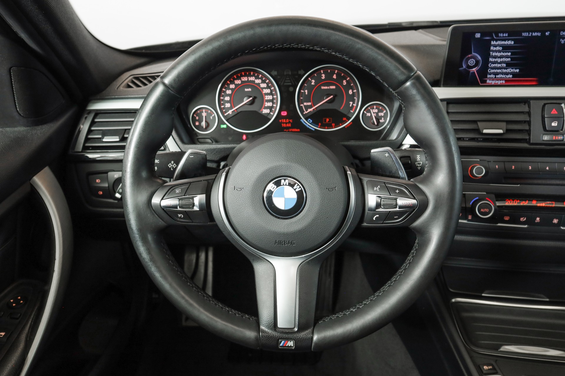 BMW 335i xDrive Touring Steptronic • Navigation Professional • Caméra de recul • Accès confort-image-12