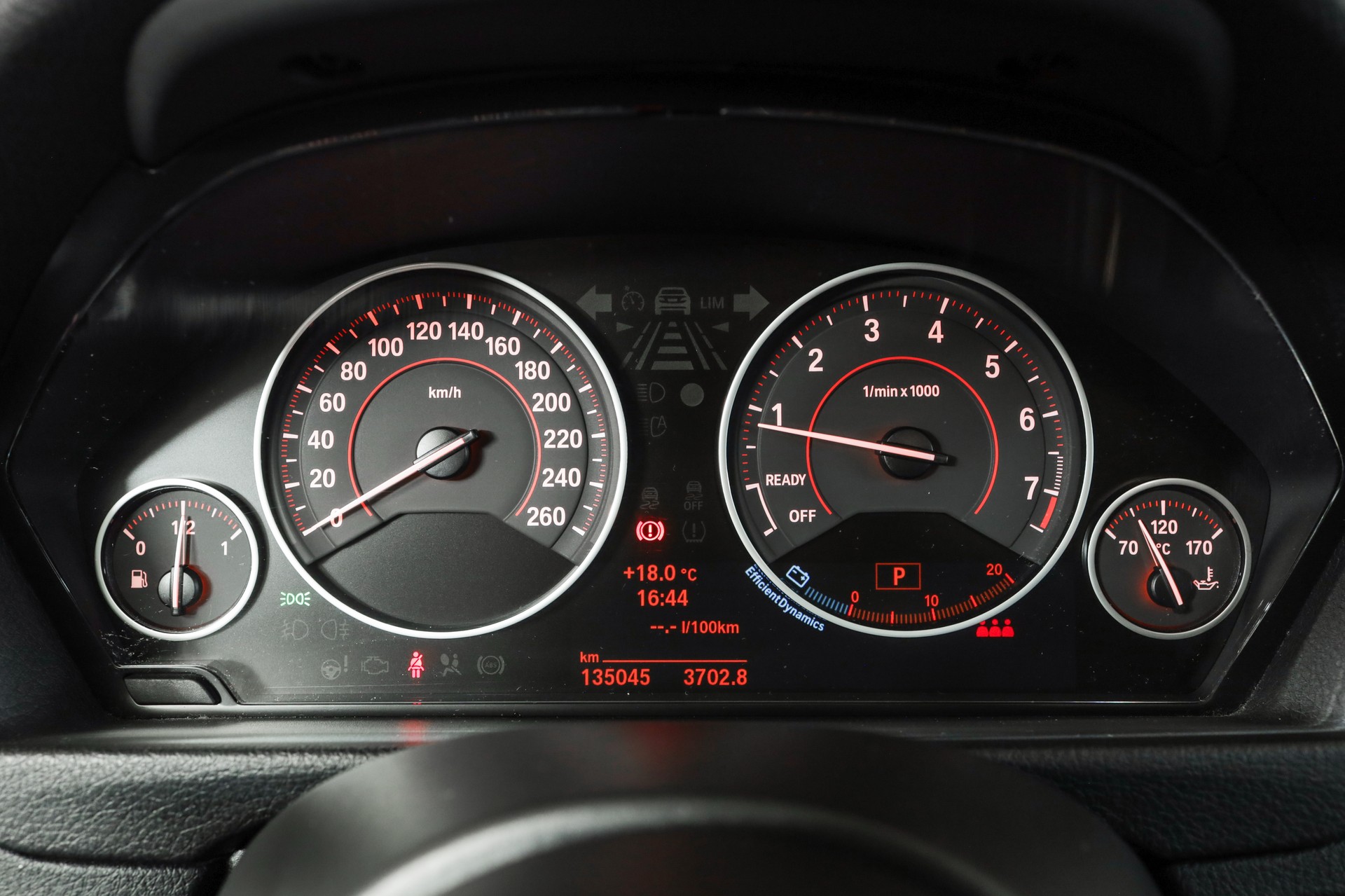 BMW 335i xDrive Touring Steptronic • Navigation Professional • Caméra de recul • Accès confort-image-16