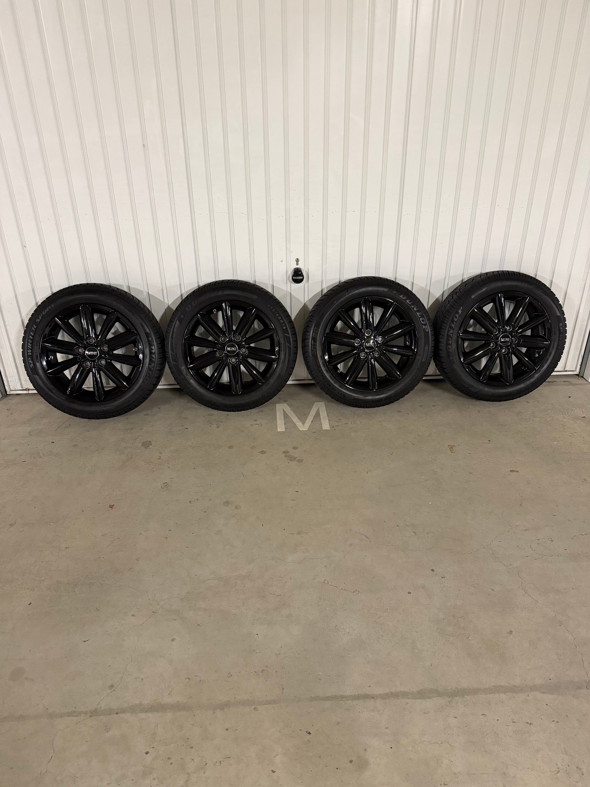 MINI 2.0i Cooper S F55-image-3