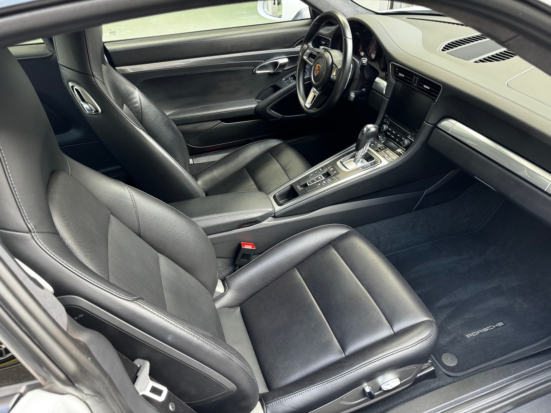 PORSCHE 911 Carrera 4S PDK-image-5
