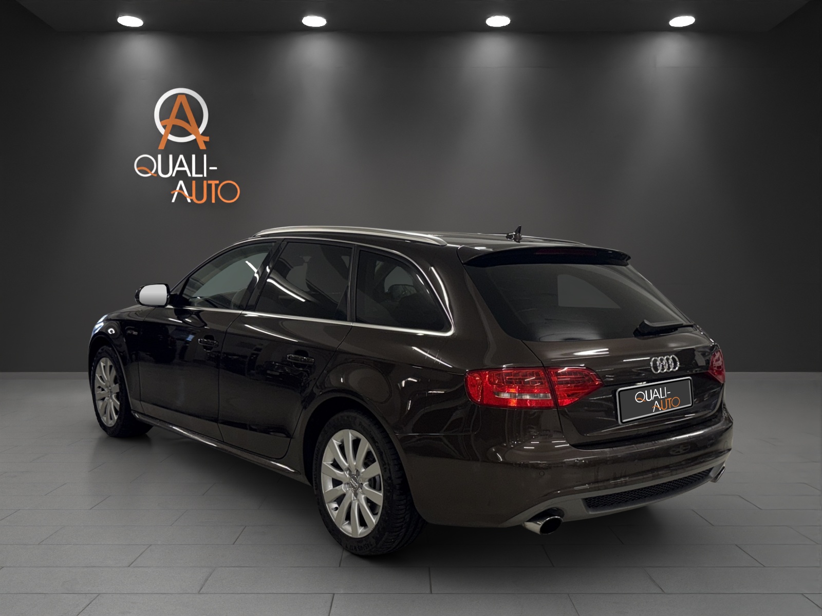AUDI A4 Avant 2.0 TFSI S line quattro S-tronic-image-3