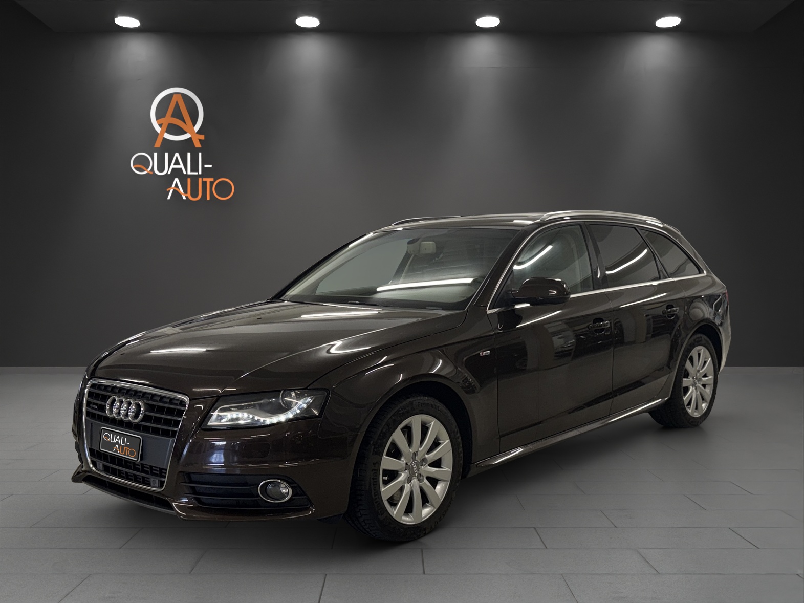 AUDI A4 Avant 2.0 TFSI S line quattro S-tronic-image-2