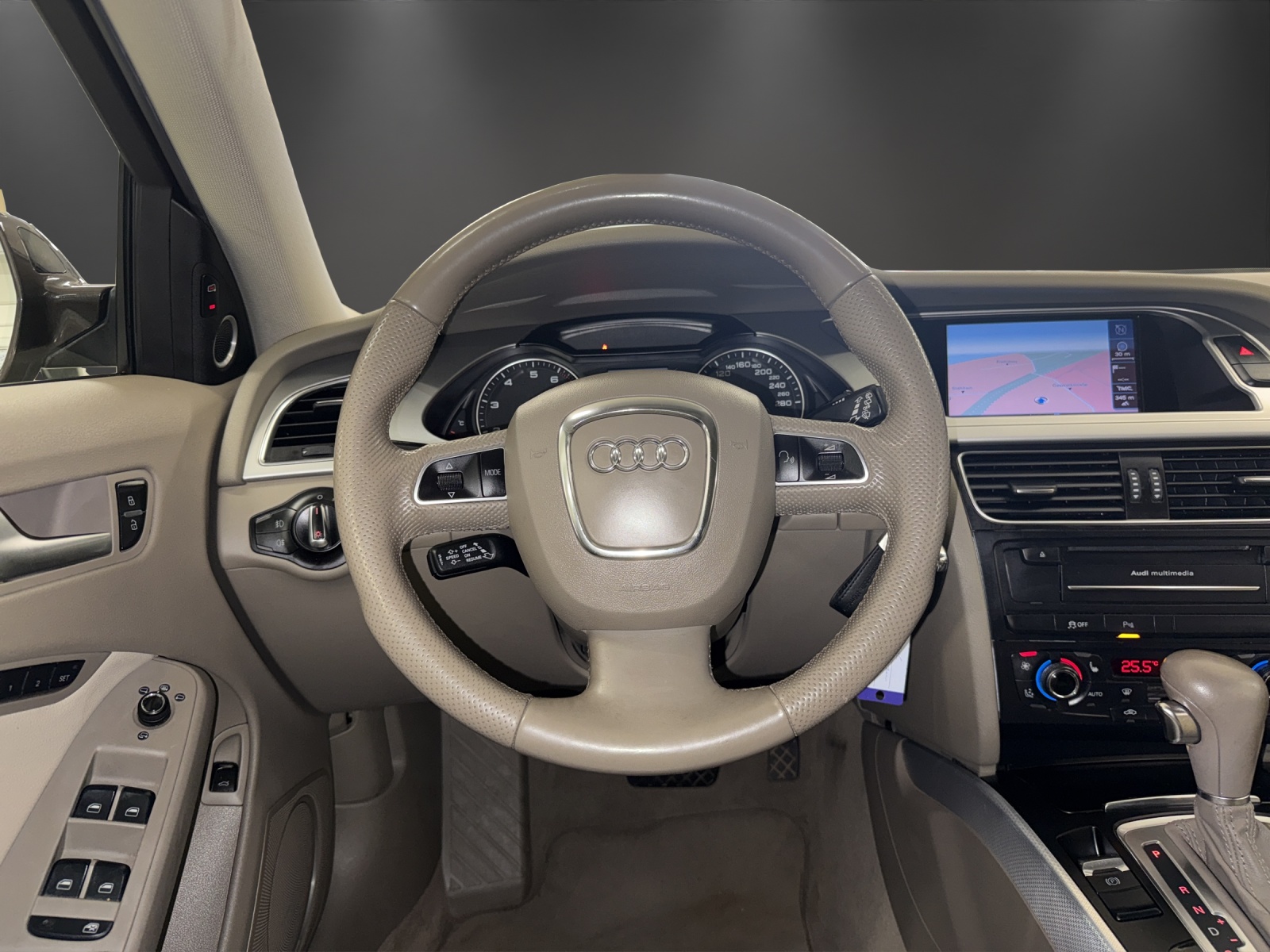 AUDI A4 Avant 2.0 TFSI S line quattro S-tronic-image-10