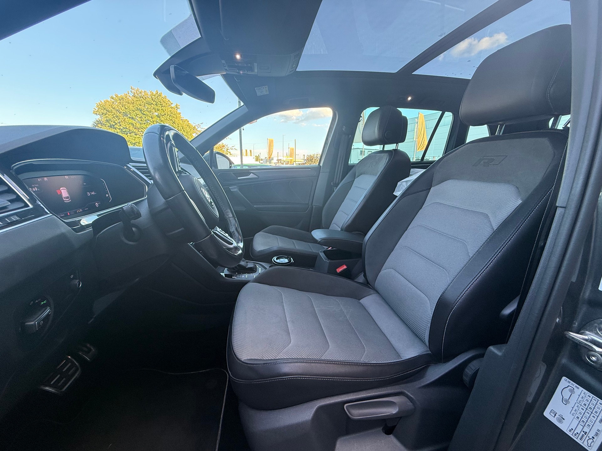 VW Tiguan 2.0TSI Highline 4Motion DSG R-LINE-image-13