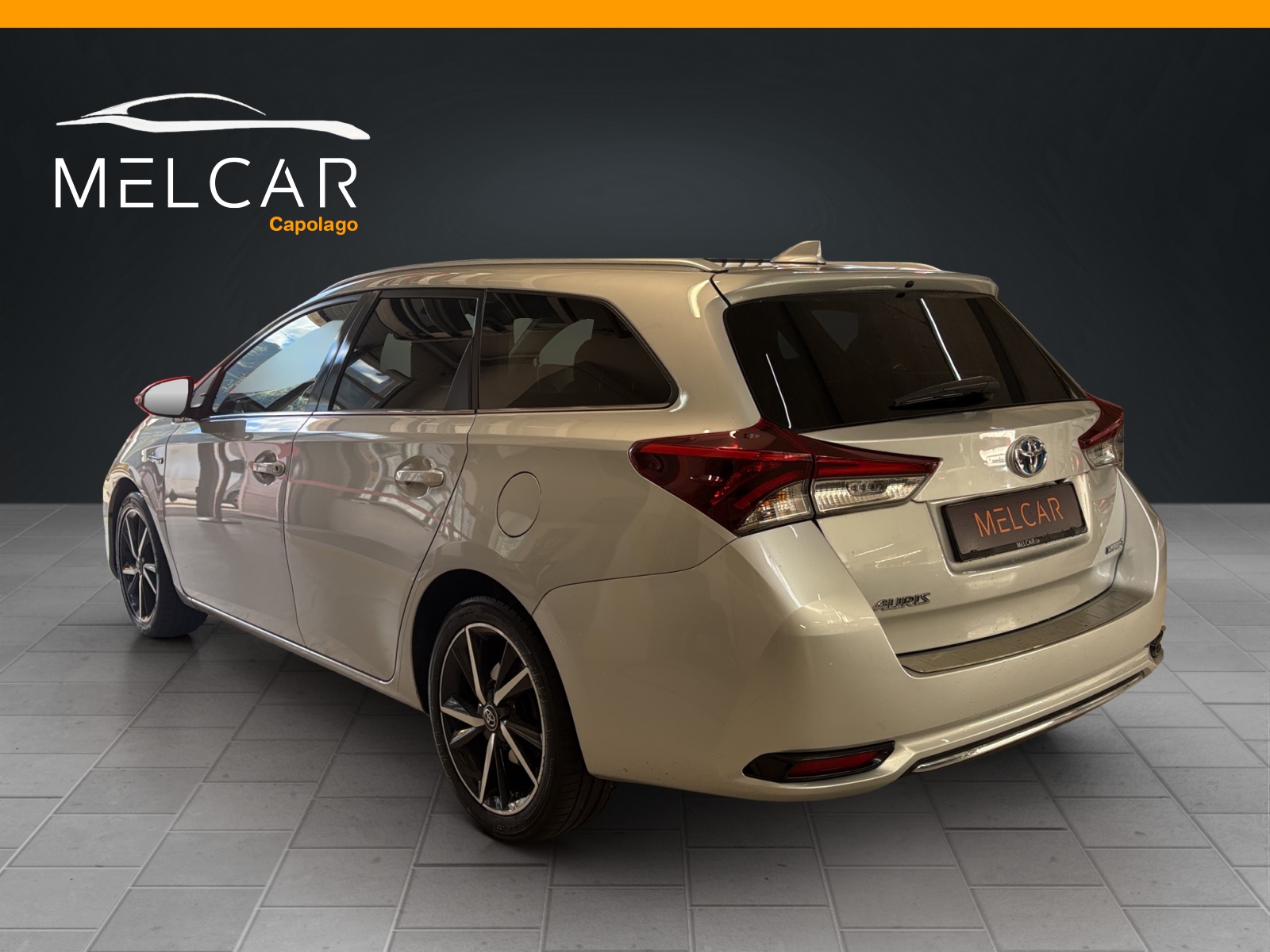 TOYOTA Auris Touring Sports 1.8 HSD Trend e-CVT-image-7