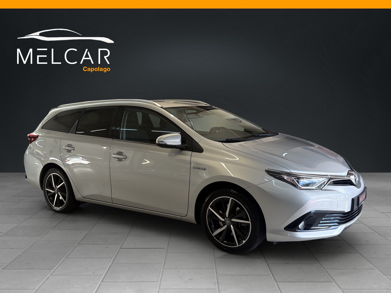 TOYOTA Auris Touring Sports 1.8 HSD Trend e-CVT-image-4