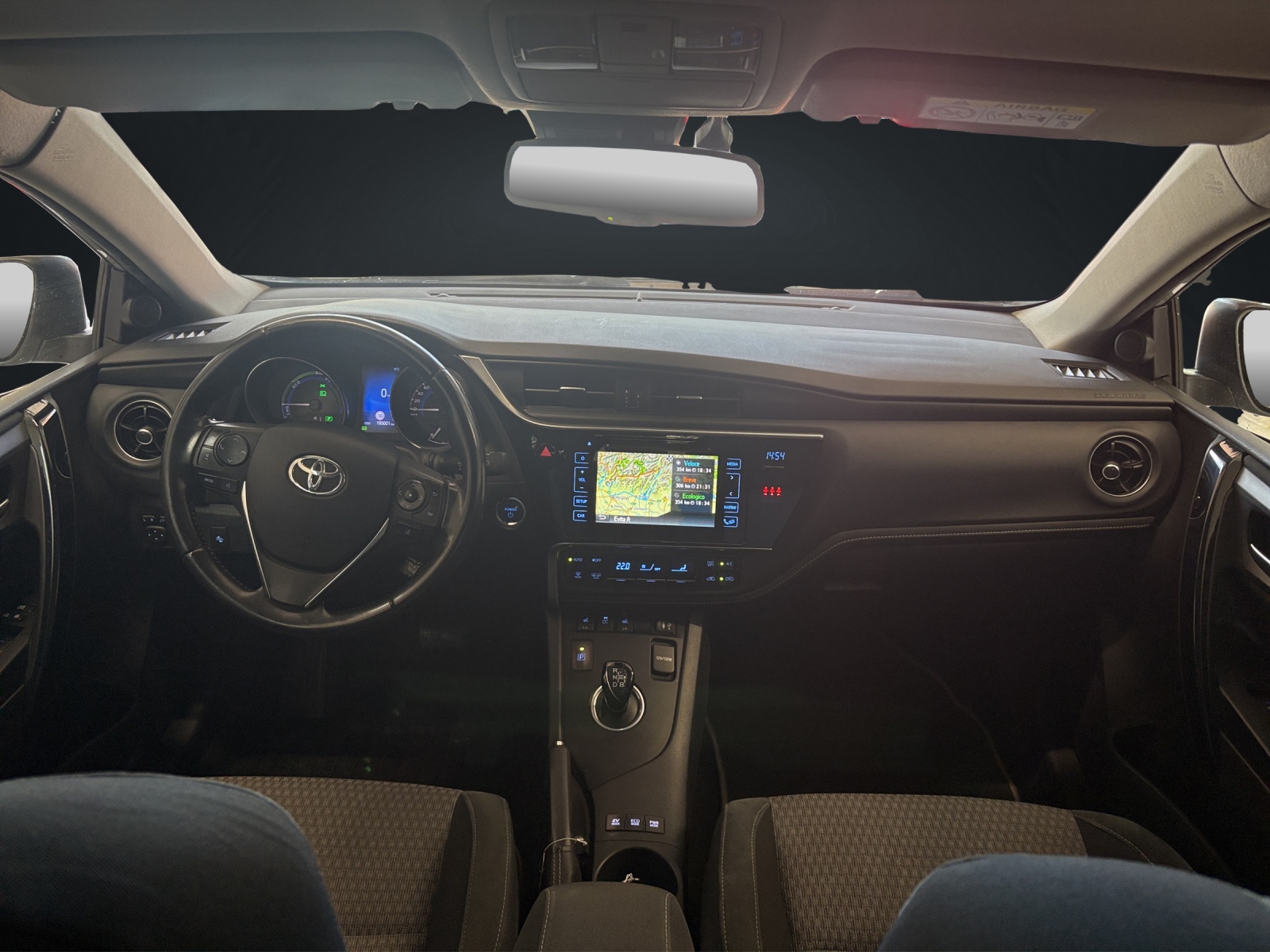 TOYOTA Auris Touring Sports 1.8 HSD Trend e-CVT-image-11