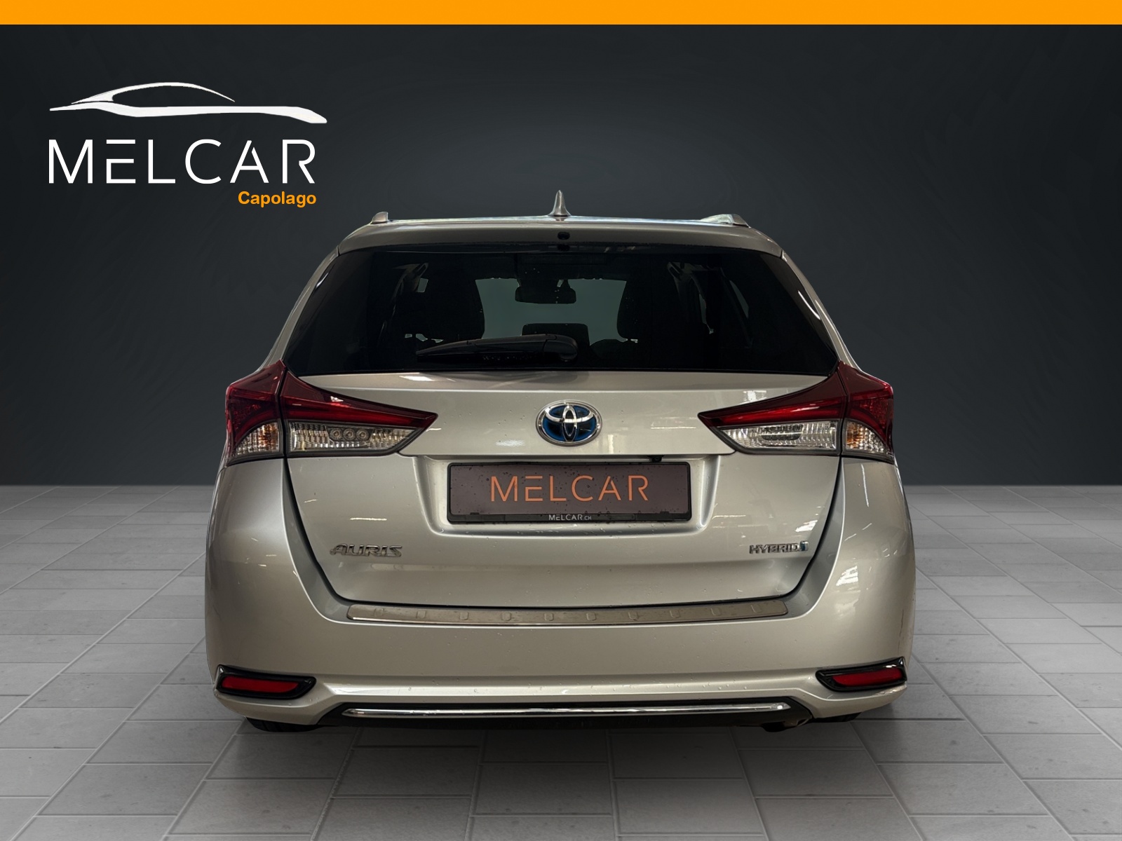 TOYOTA Auris Touring Sports 1.8 HSD Trend e-CVT-image-8