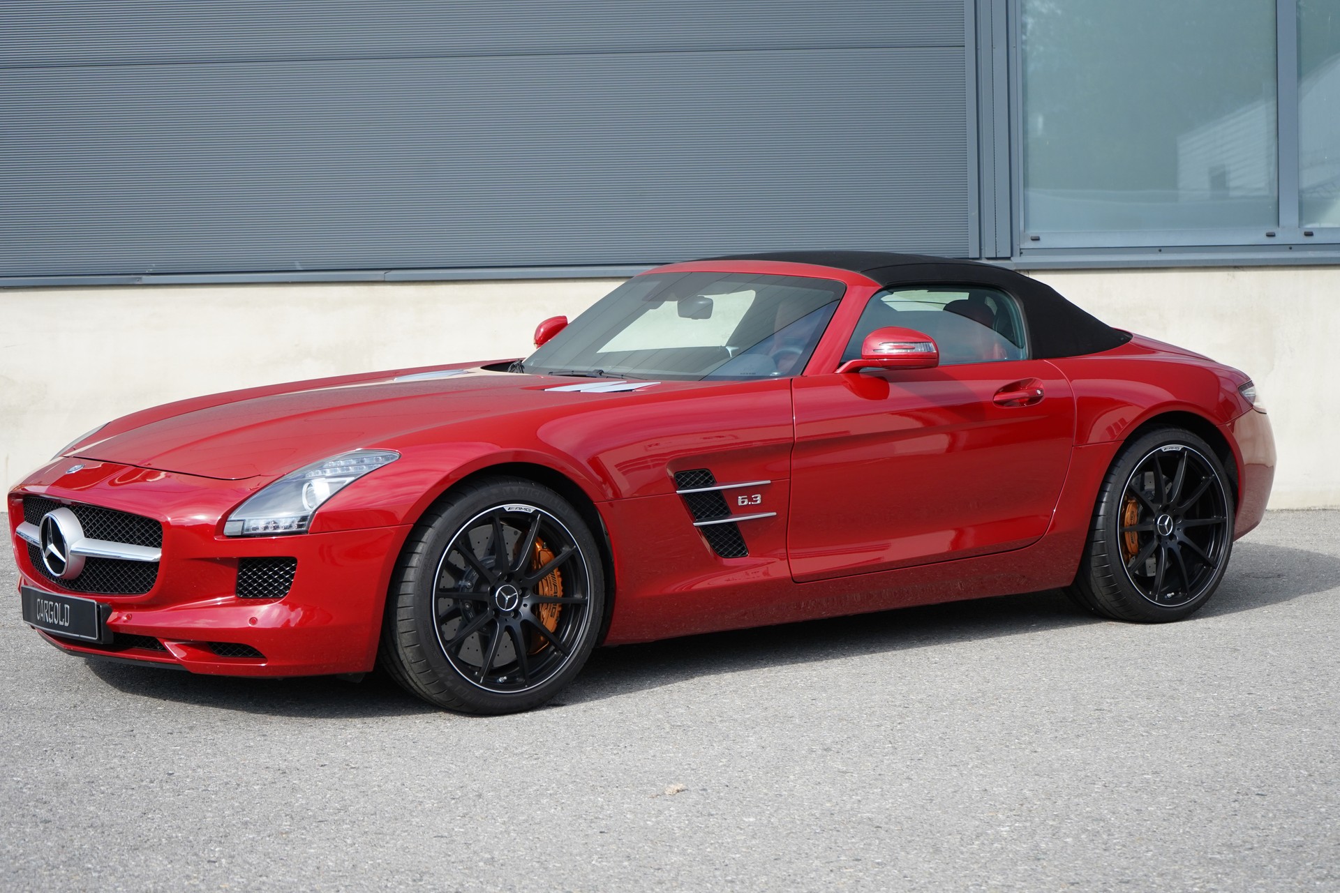 MERCEDES-BENZ SLS AMG Roadster-image-25