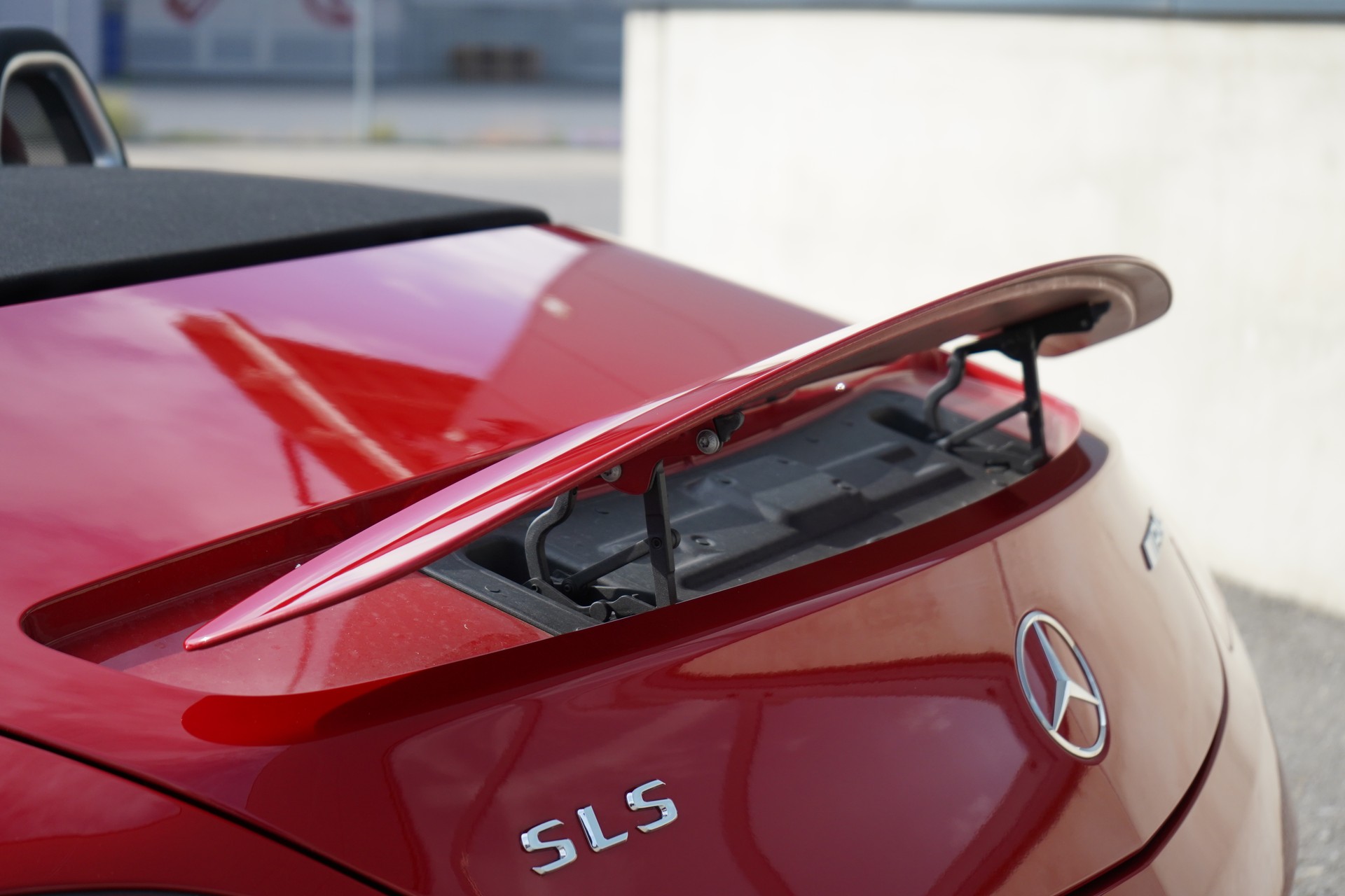 MERCEDES-BENZ SLS AMG Roadster-image-19