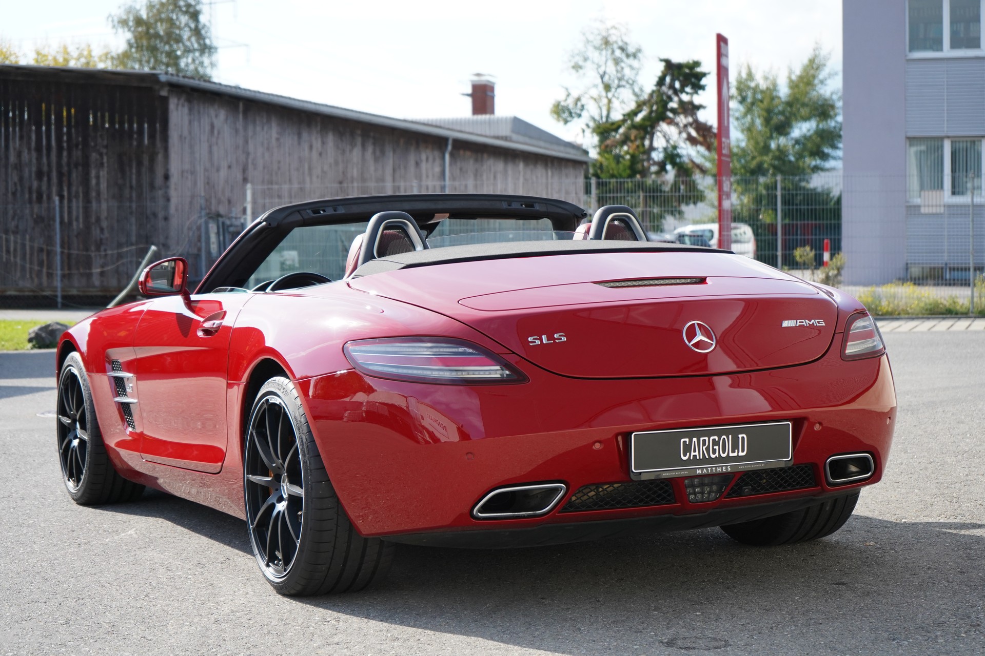 MERCEDES-BENZ SLS AMG Roadster-image-10