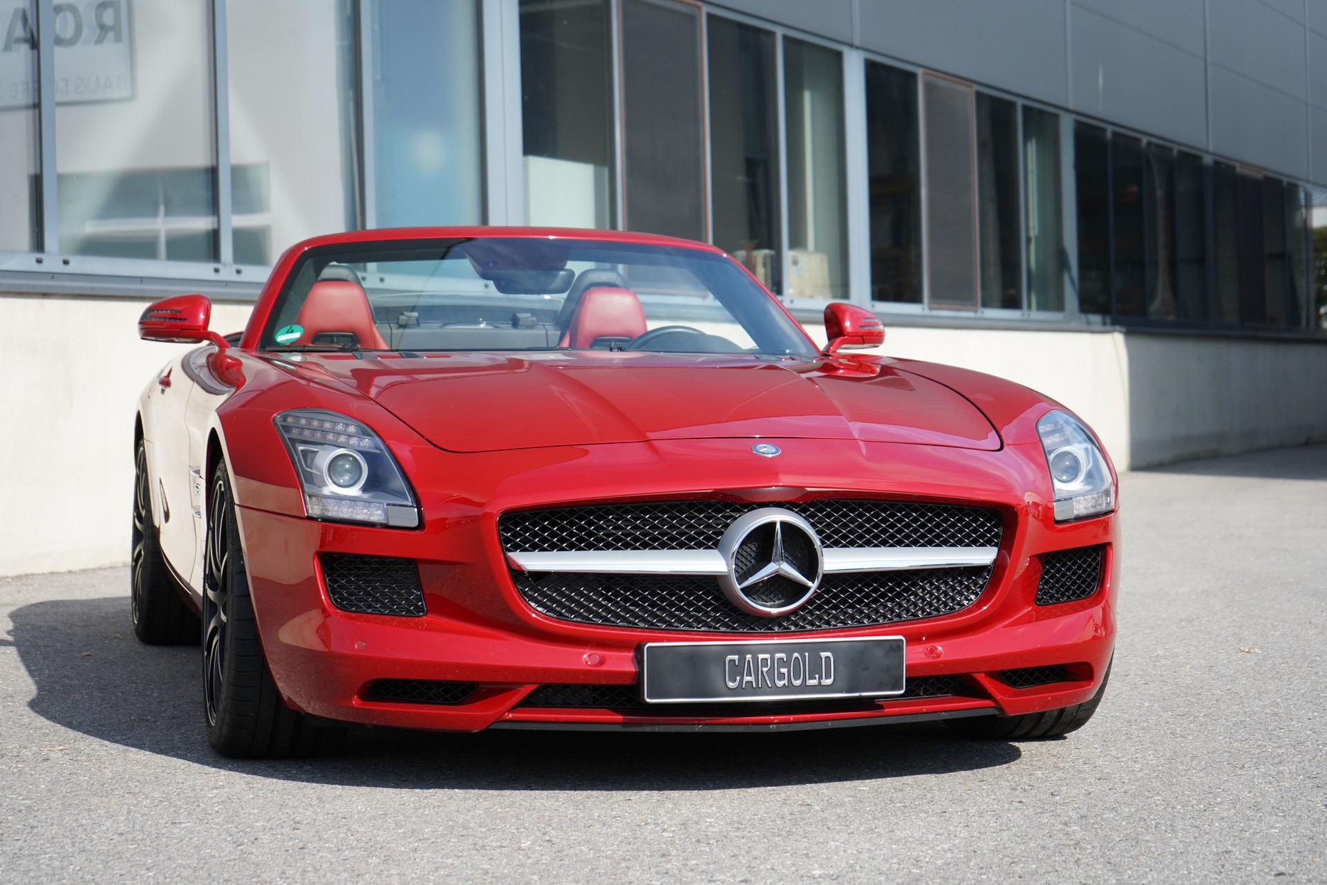 MERCEDES-BENZ SLS AMG Roadster-image-24