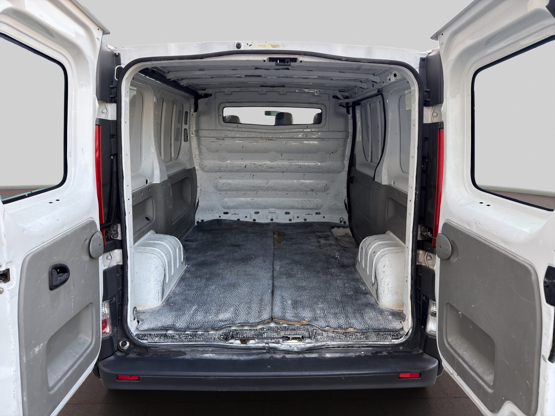 OPEL Vivaro 2.0 CDTI 2.7t L1H1-image-10