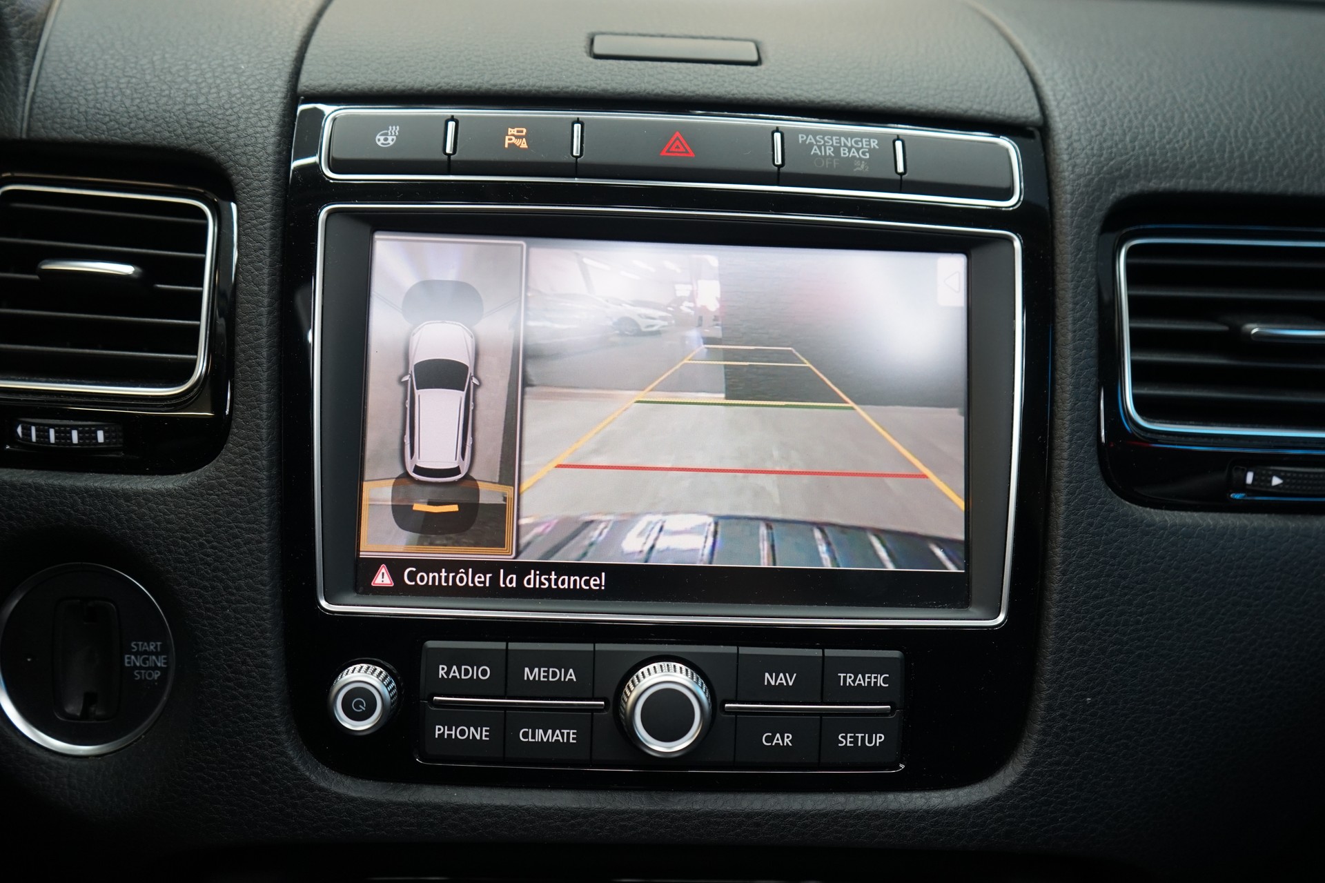 VW Touareg 3.0 TDI BlueMotion Technology Tiptronic-image-16