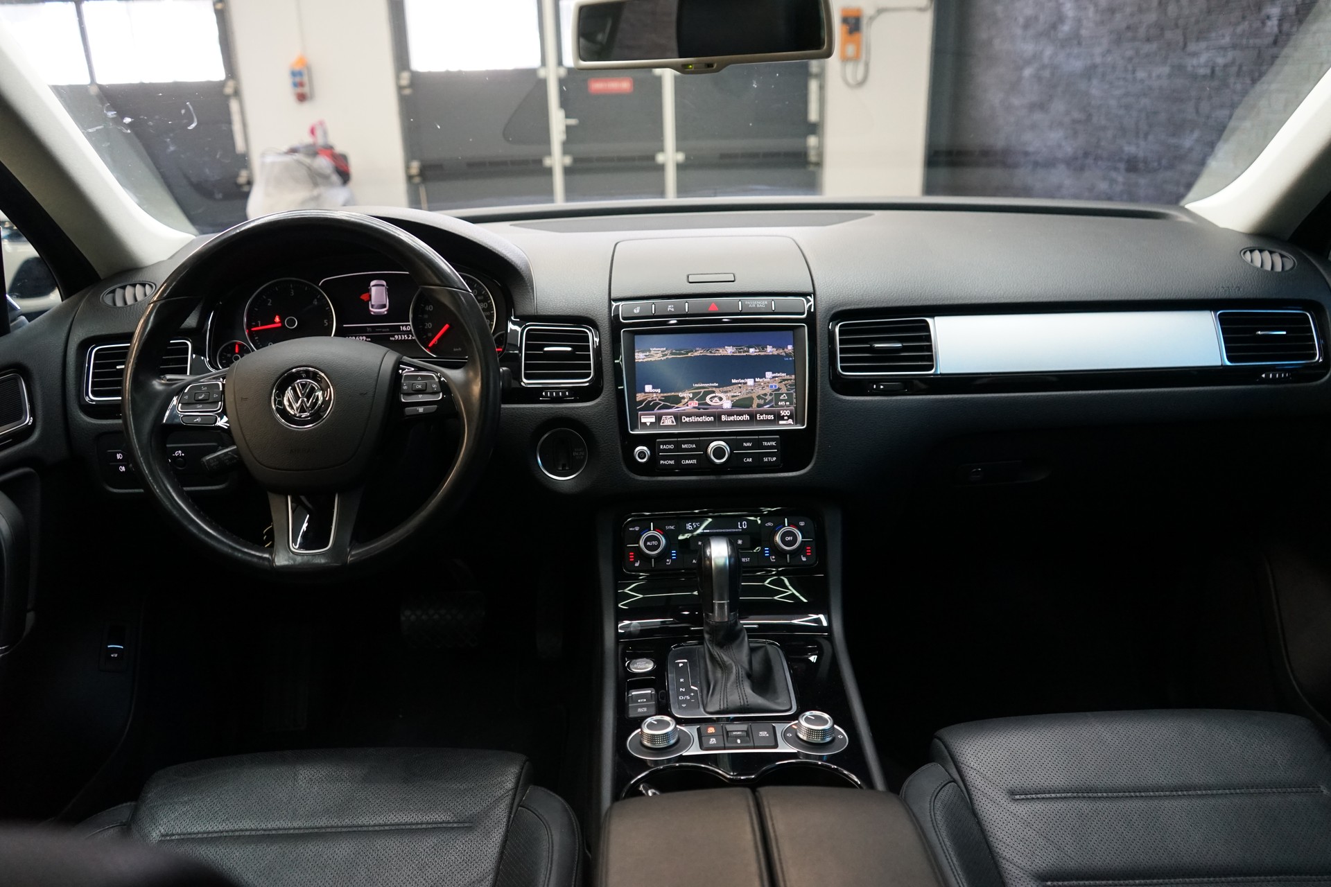 VW Touareg 3.0 TDI BlueMotion Technology Tiptronic-image-7