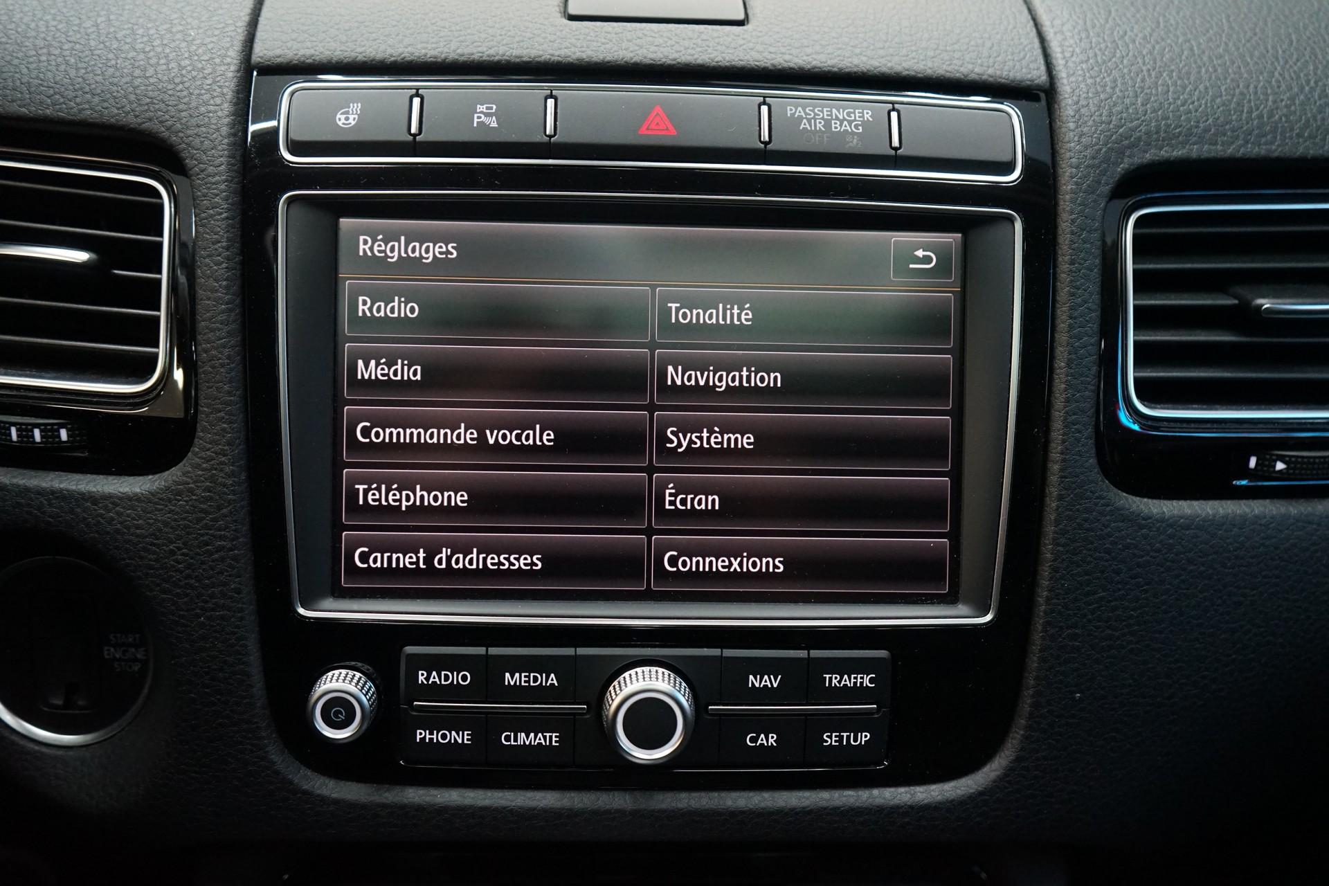 VW Touareg 3.0 TDI BlueMotion Technology Tiptronic-image-17