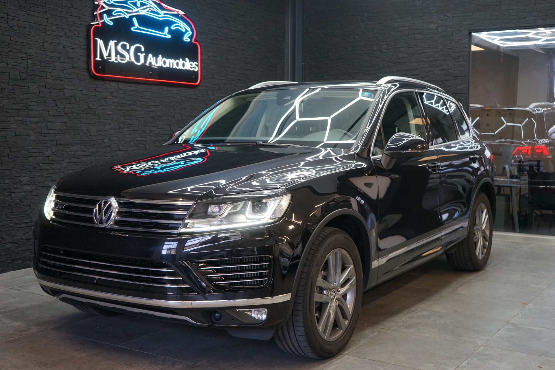 VW Touareg 3.0 TDI BlueMotion Technology Tiptronic-image-0