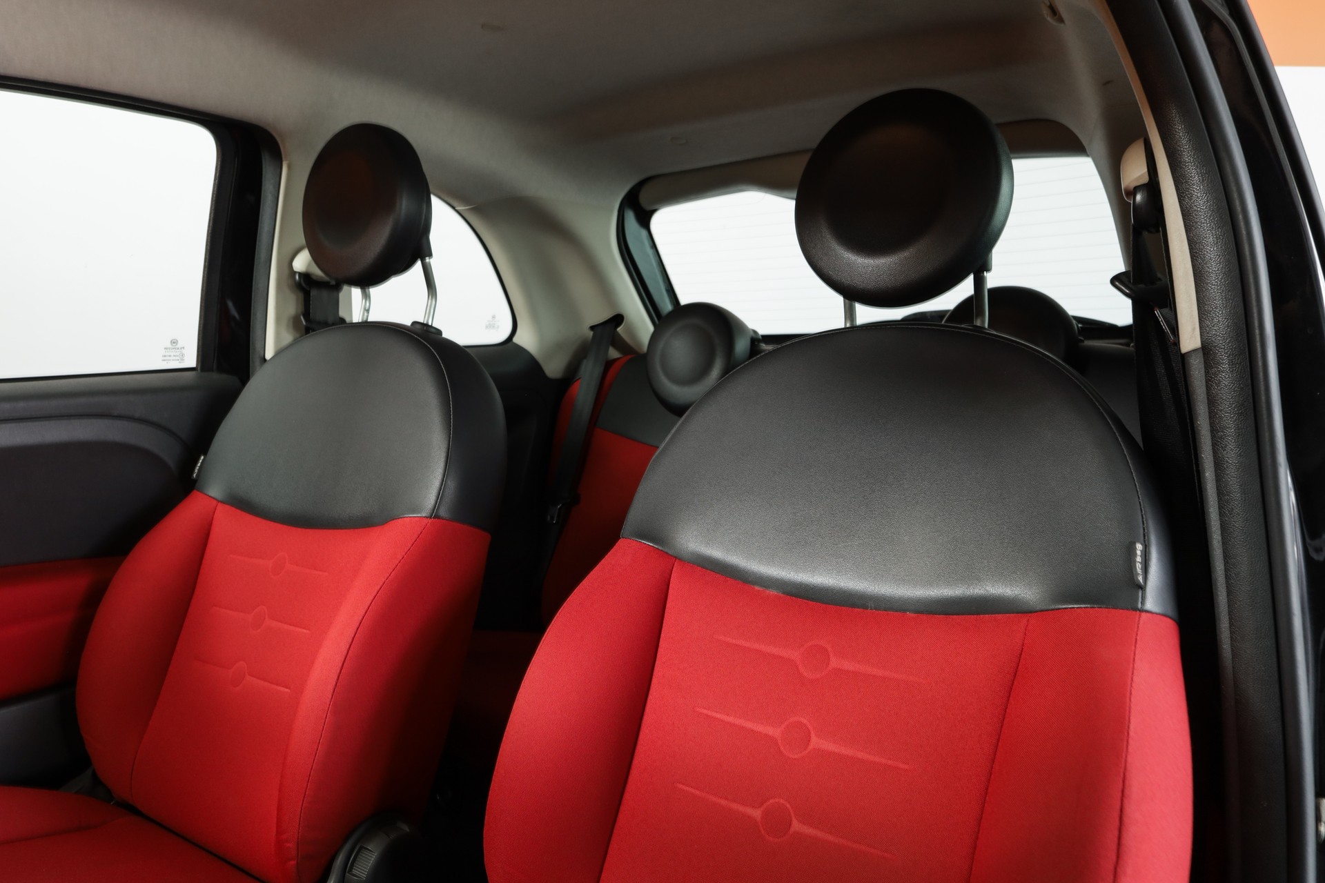 FIAT 500 1.2 Pop • Intérieur bicolore rouge • Radars de recul • Pack Chrome-image-12