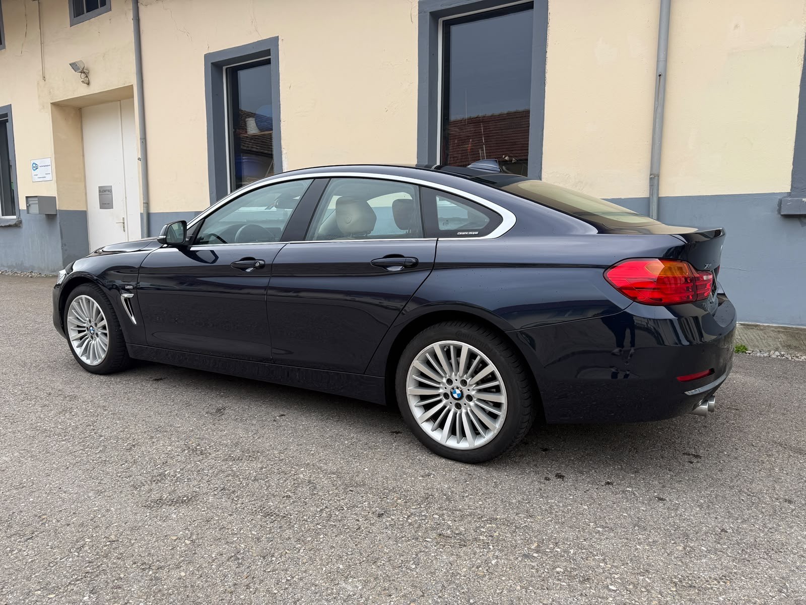 BMW 420d Gran Coupé xDrive Luxury Line Steptronic-image-12