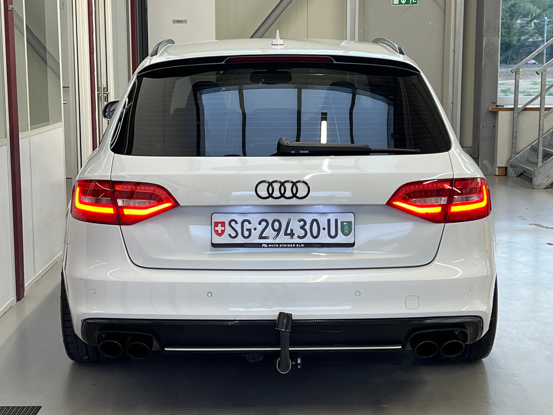 AUDI S4 Avant 3.0 TFSI quattro S-tronic-image-6
