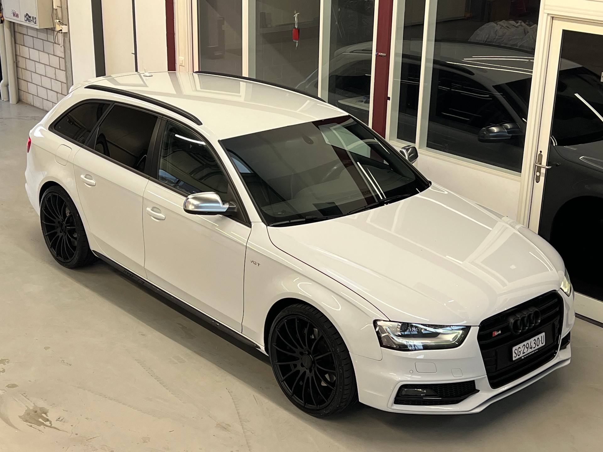 AUDI S4 Avant 3.0 TFSI quattro S-tronic-image-0