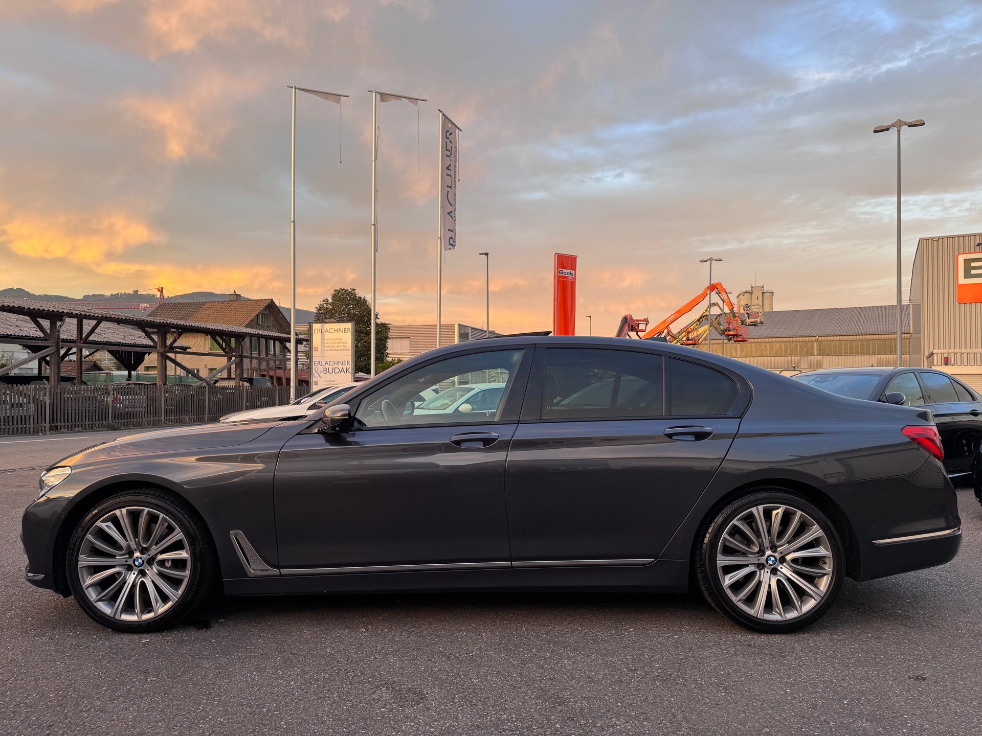 BMW 740d xDrive Steptronic-image-2