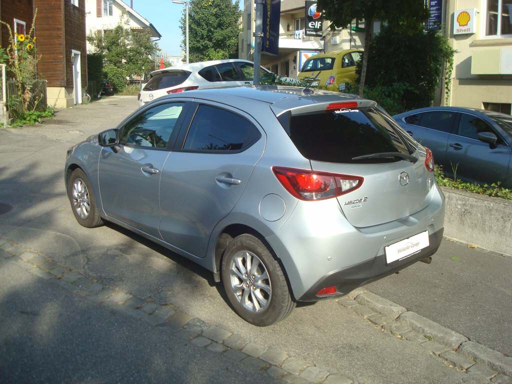 MAZDA 2 1.5 90 Ambition Plus-image-4