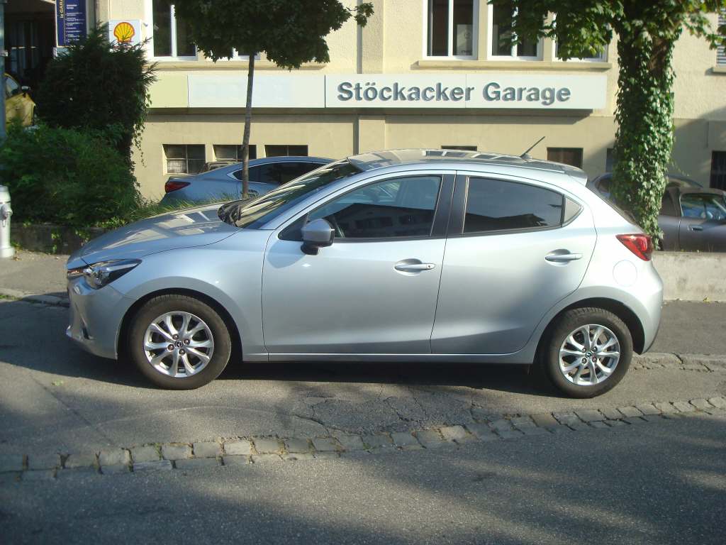 MAZDA 2 1.5 90 Ambition Plus-image-2