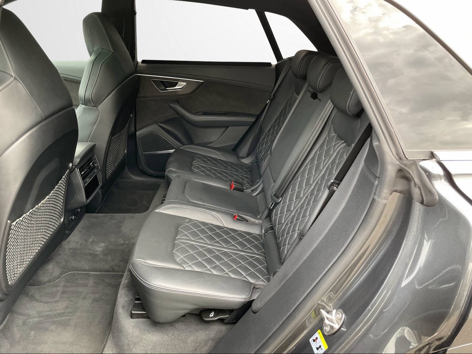 AUDI SQ8 50 TDI quattro tiptronic-image-9