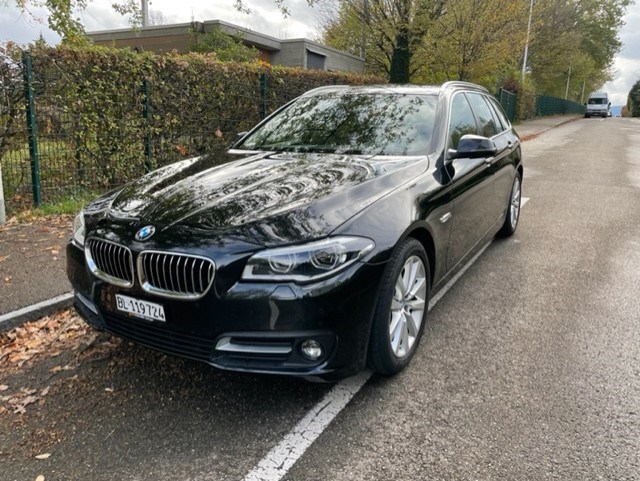 BMW 528i Touring xDrive Steptronic-image-1