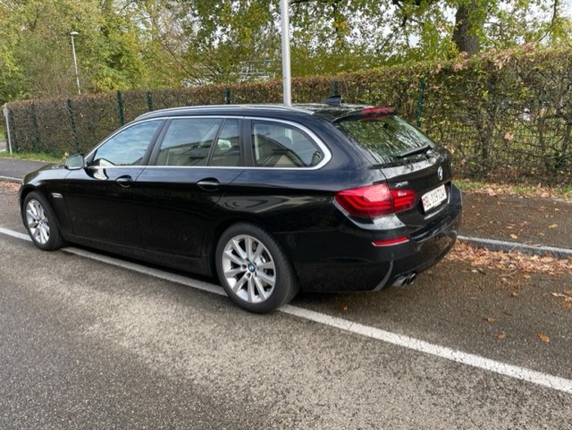 BMW 528i Touring xDrive Steptronic-image-5