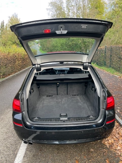 BMW 528i Touring xDrive Steptronic-image-6