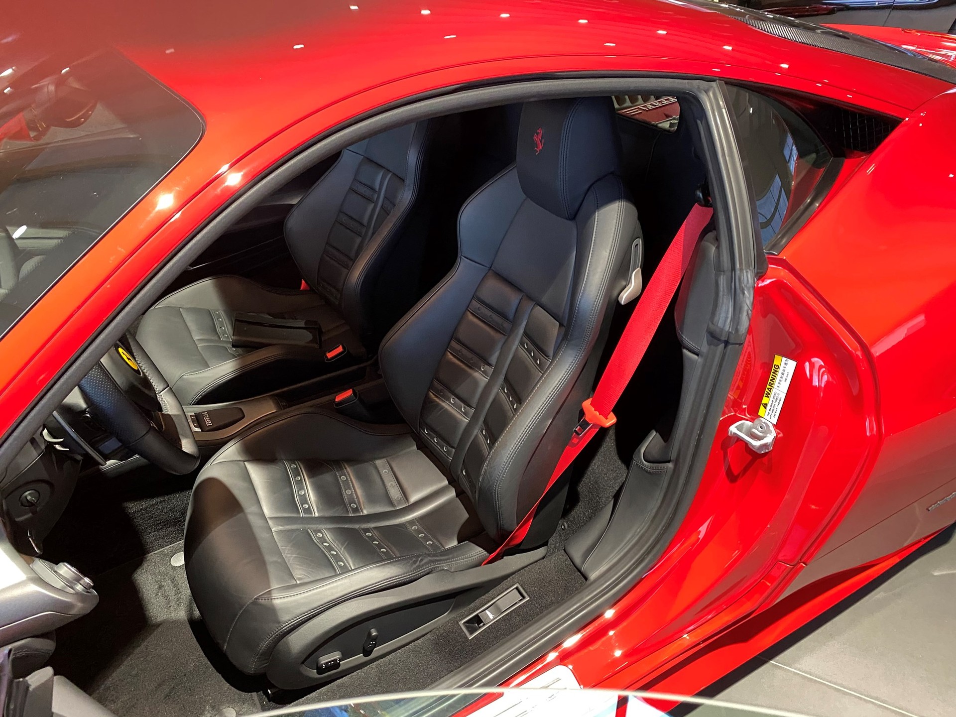 FERRARI 458 Italia 4.5 V8-image-5