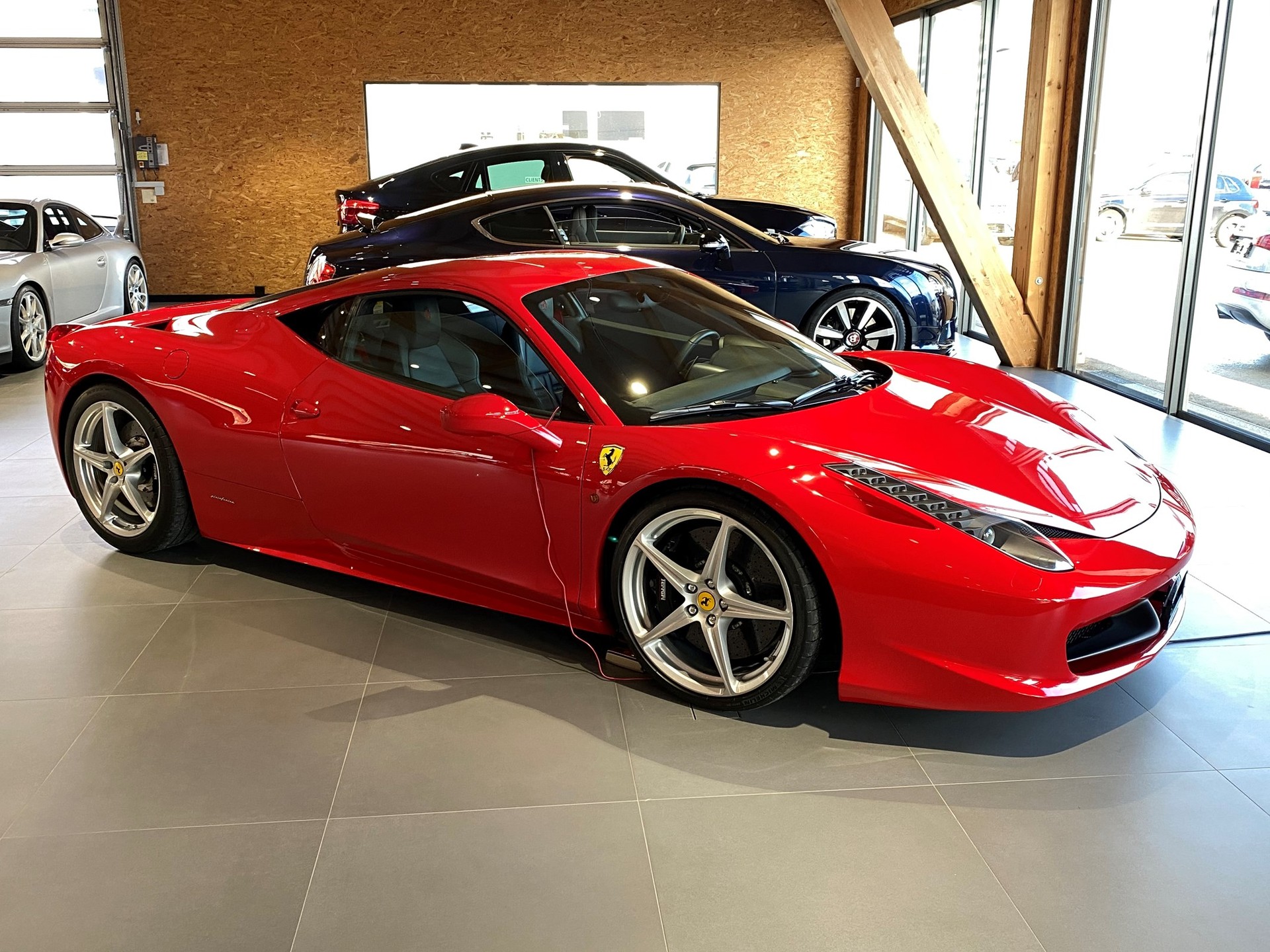 FERRARI 458 Italia 4.5 V8-image-2