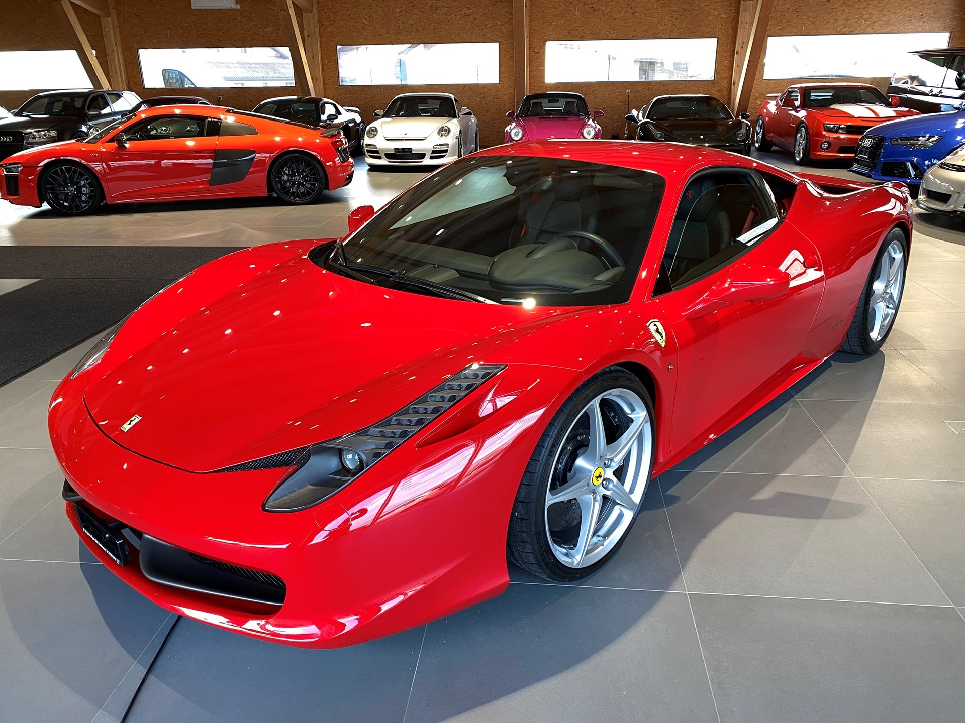 FERRARI 458 Italia 4.5 V8-image-1