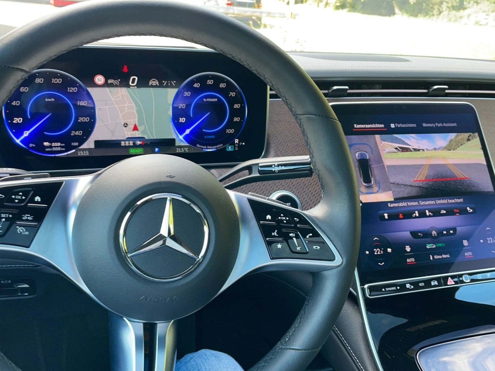 MERCEDES-BENZ EQE 350+-image-11