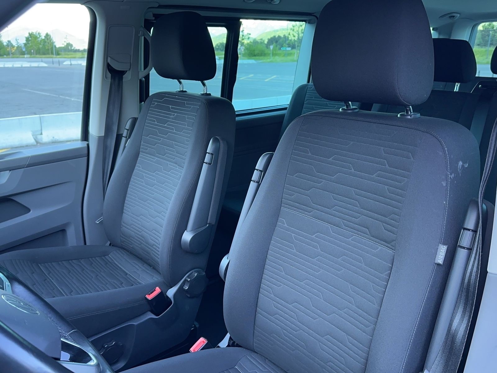 VW T6.1 2.0 TDI 4Motion DSG-image-10