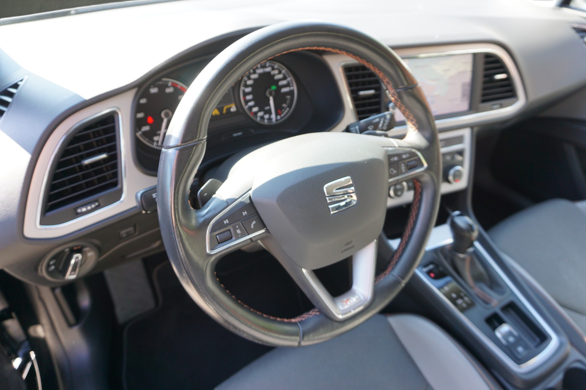 SEAT Leon ST 1.8 TSI X-Perience 4Drive DSG-image-10