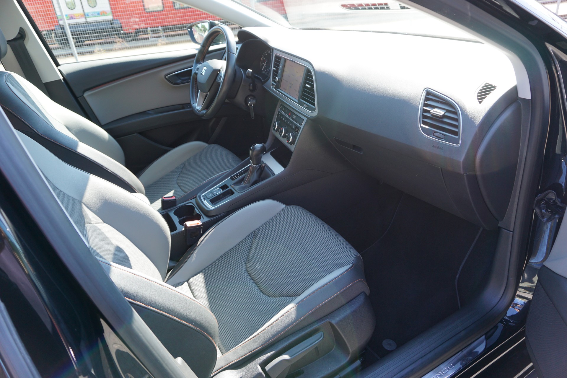 SEAT Leon ST 1.8 TSI X-Perience 4Drive DSG-image-12