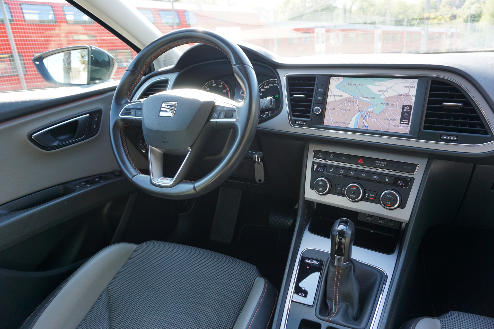SEAT Leon ST 1.8 TSI X-Perience 4Drive DSG-image-9